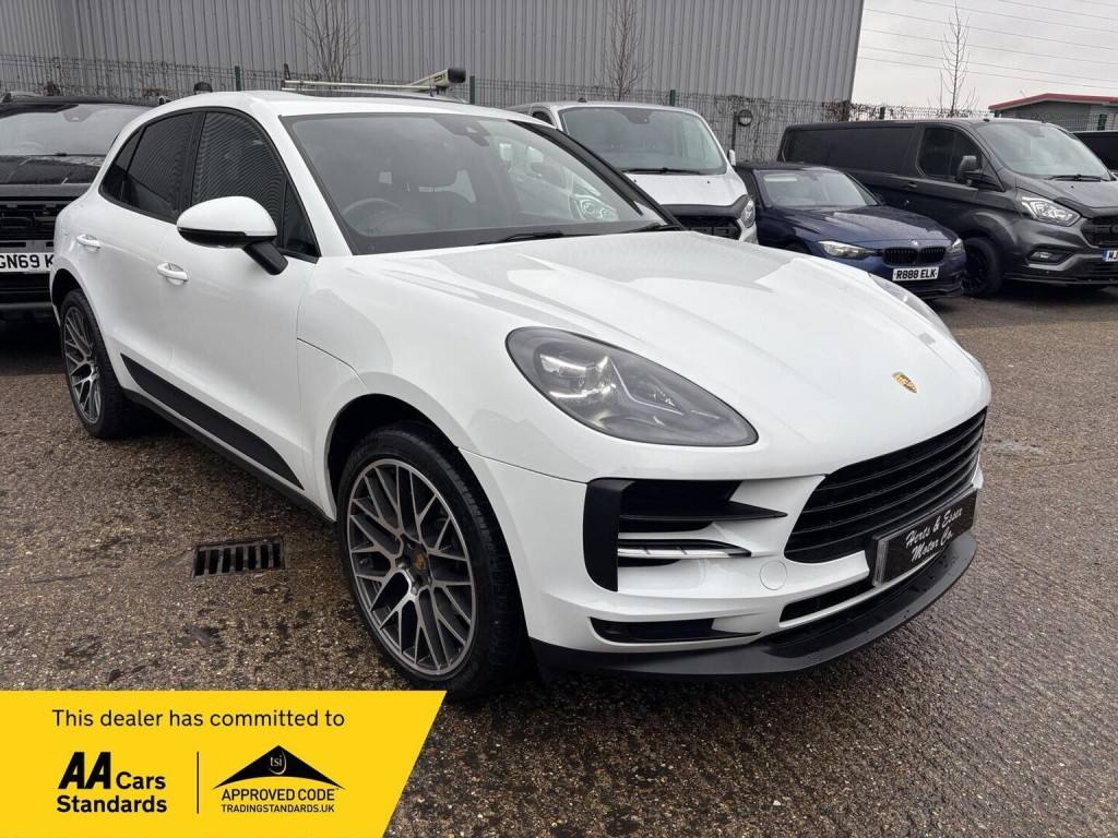 2019 Porsche MACAN — photo 1 of 40