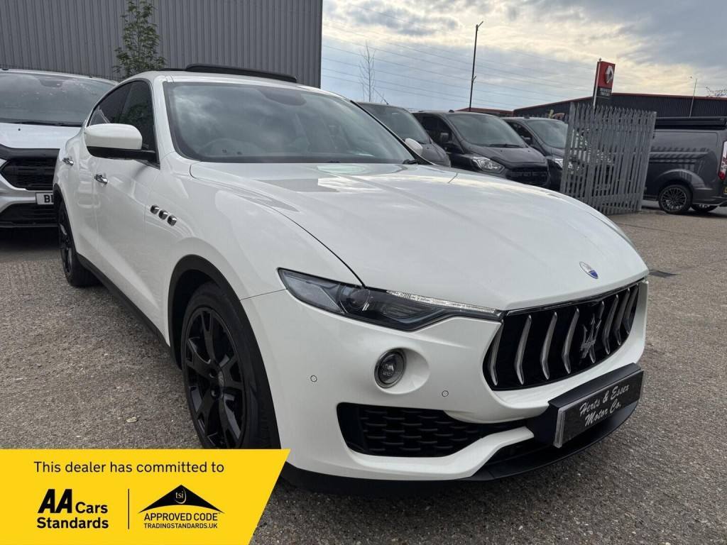 2018 Maserati LEVANTE — photo 1 of 40