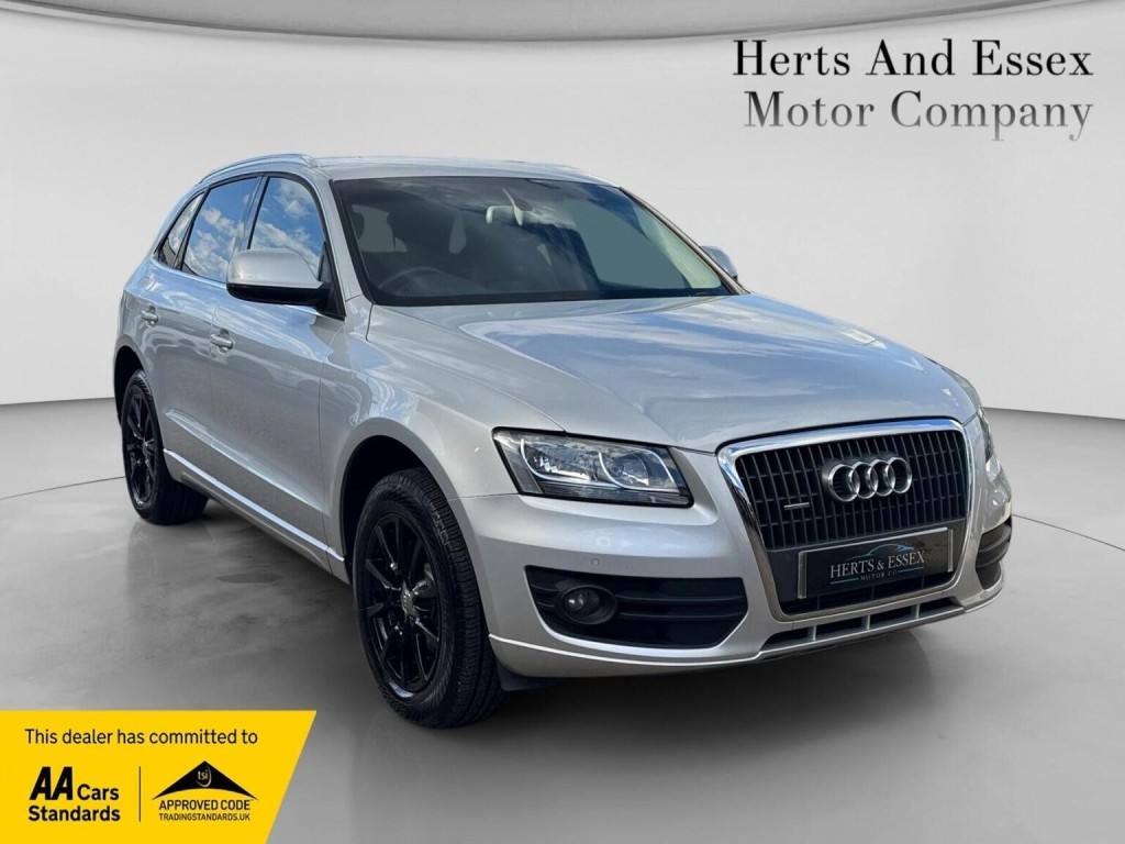 2010 Audi Q5 — photo 1 of 40